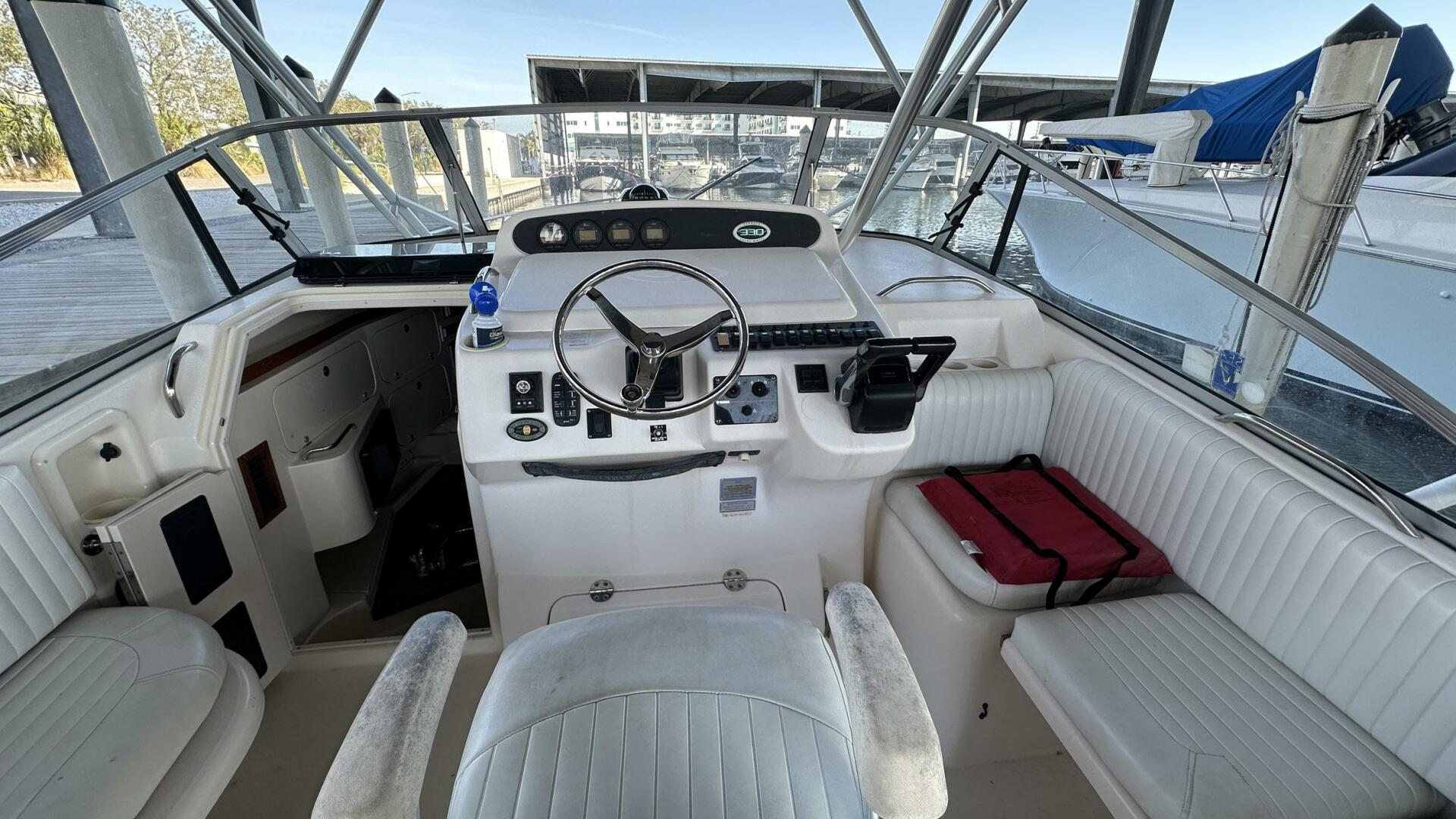 Grady-White-Express 330 2005 -St. Petersburg-Florida-United States-5395354 | Thumbnail