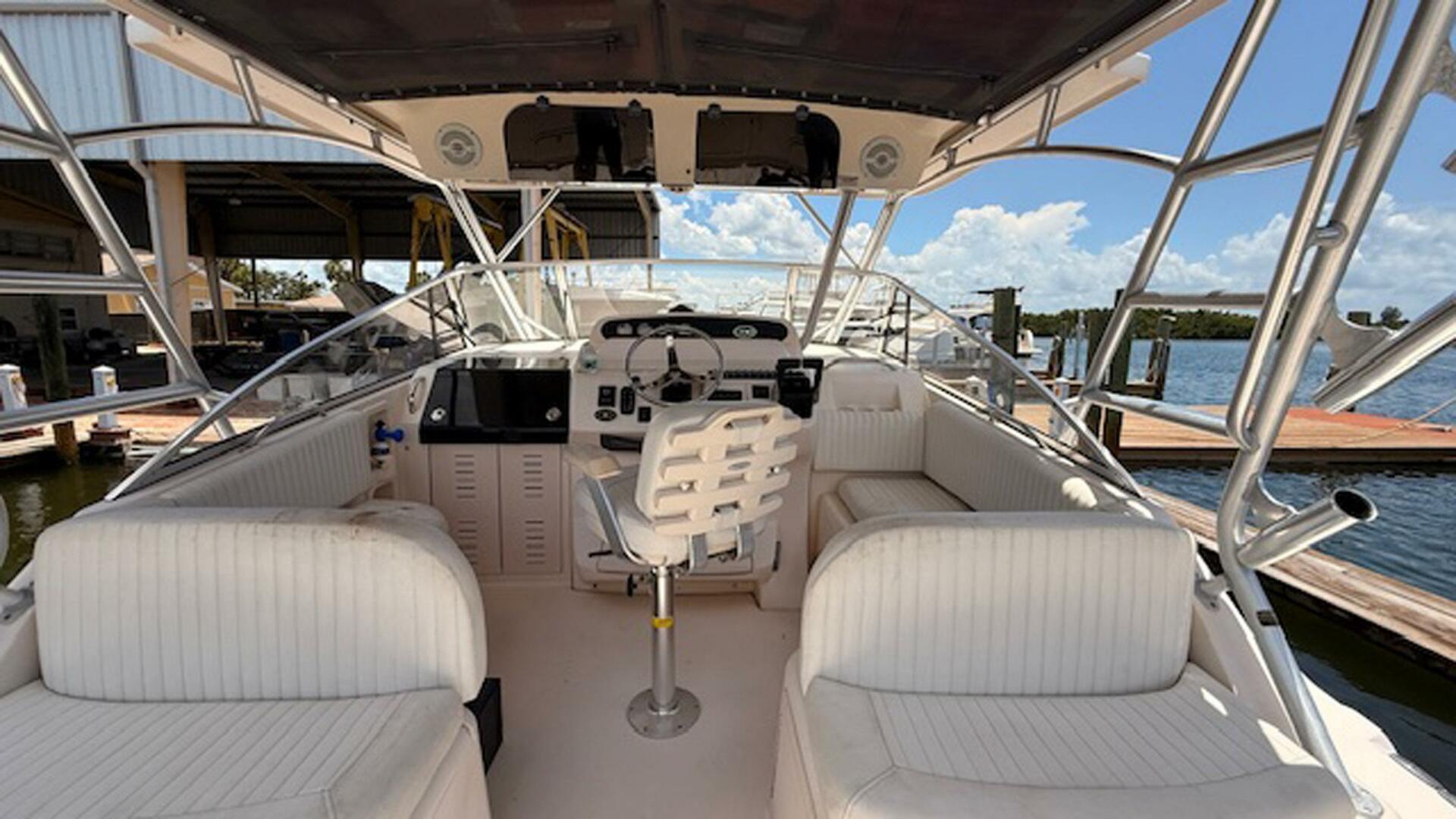 Grady-White-Express 330 2005 -St. Petersburg-Florida-United States-5395365 | Thumbnail