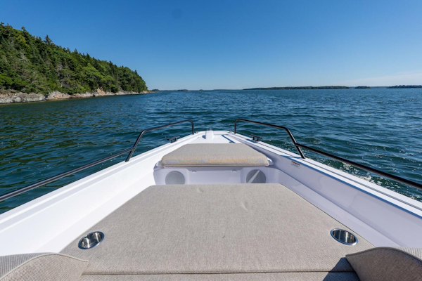 Axopar-Cross Cabin 2025-Stock 2 Yarmouth-Maine-United States-5584119