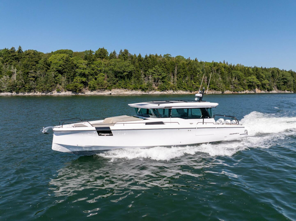 Axopar-Cross Cabin 2025-Stock 2 Yarmouth-Maine-United States-5584113