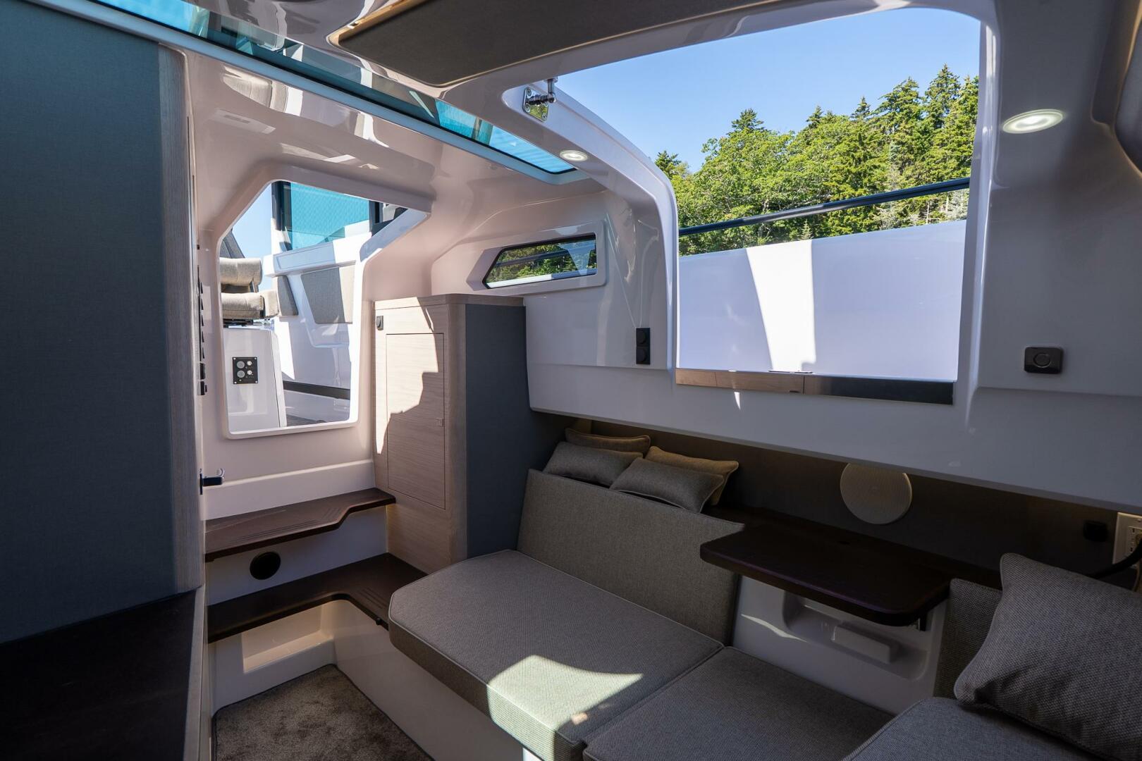 Axopar-Cross Cabin 2025-Stock 2 Yarmouth-Maine-United States-5584162 | Thumbnail