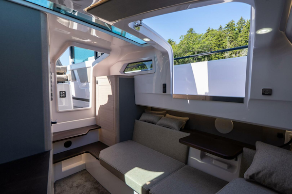 Axopar-Cross Cabin 2025-Stock 2 Yarmouth-Maine-United States-5584162