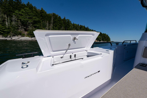 Axopar-Cross Cabin 2025-Stock 2 Yarmouth-Maine-United States-5584135