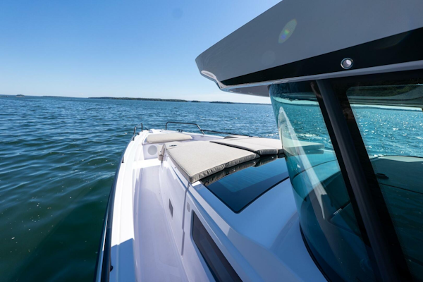 Axopar-Cross Cabin 2025-Stock 2 Yarmouth-Maine-United States-5584116