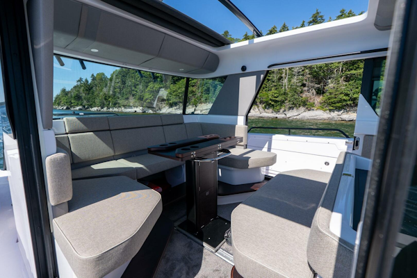 Axopar-Cross Cabin 2025-Stock 2 Yarmouth-Maine-United States-5584156