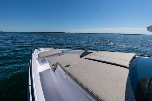 Axopar-Cross Cabin 2025-Stock 2 Yarmouth-Maine-United States-5584118