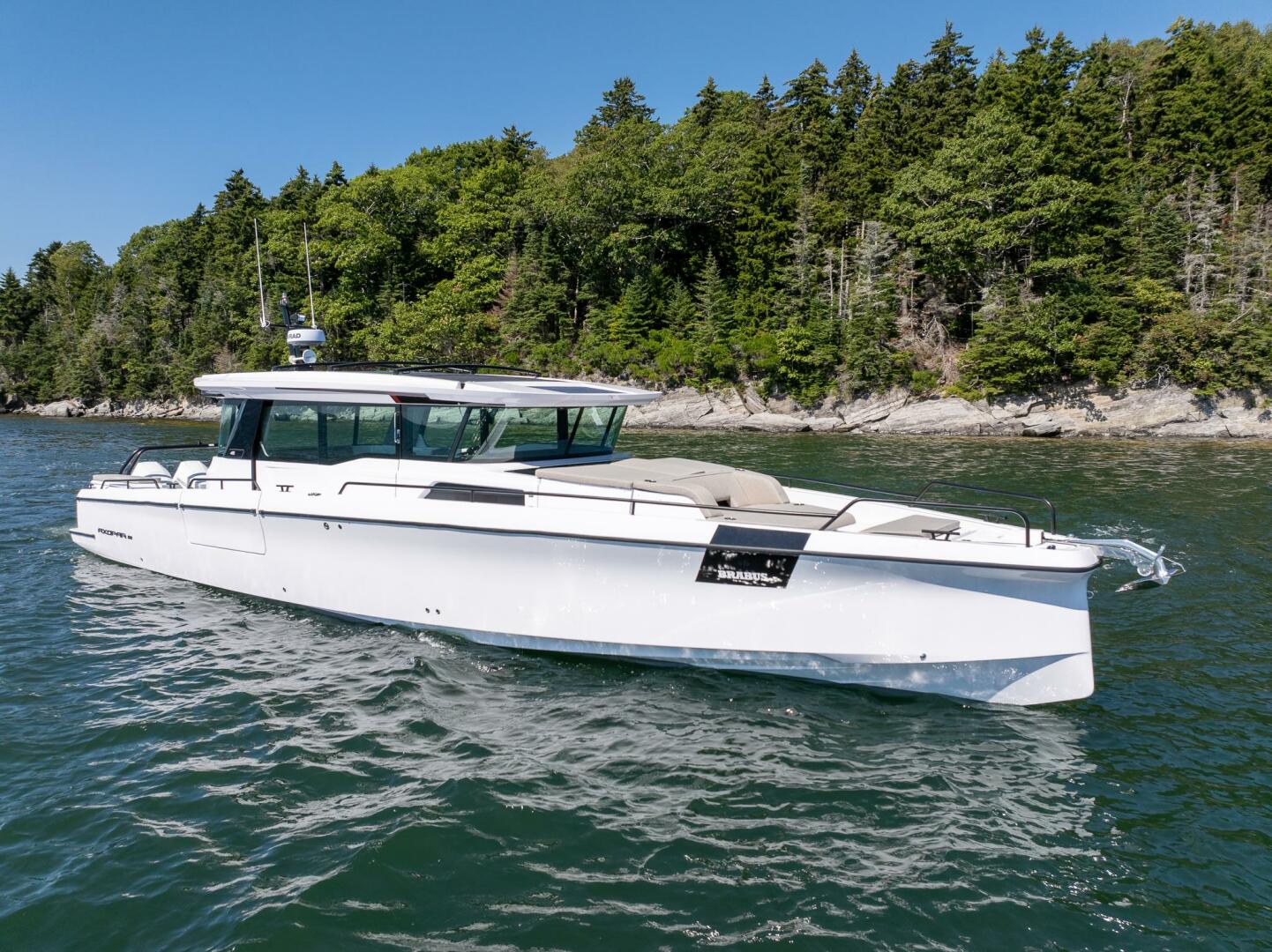 Axopar-Cross Cabin 2025-Stock 2 Yarmouth-Maine-United States-5584100 | Thumbnail