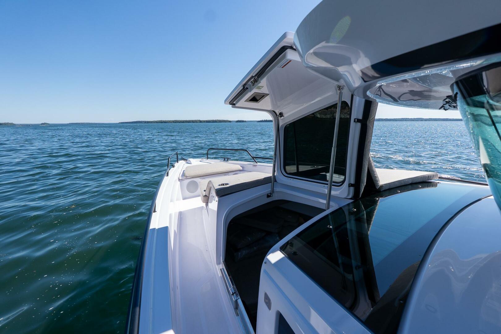Axopar-Cross Cabin 2025-Stock 2 Yarmouth-Maine-United States-5584117 | Thumbnail