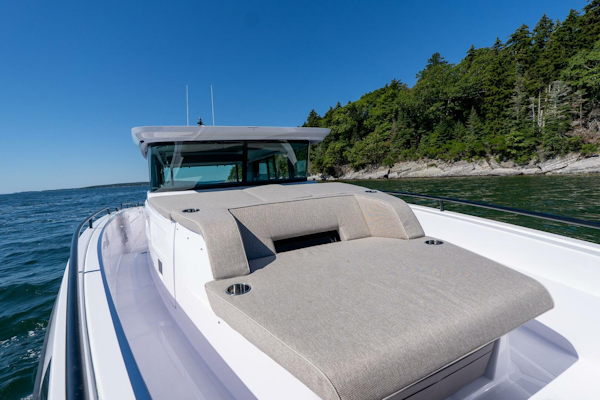 Axopar-Cross Cabin 2025-Stock 2 Yarmouth-Maine-United States-5584123