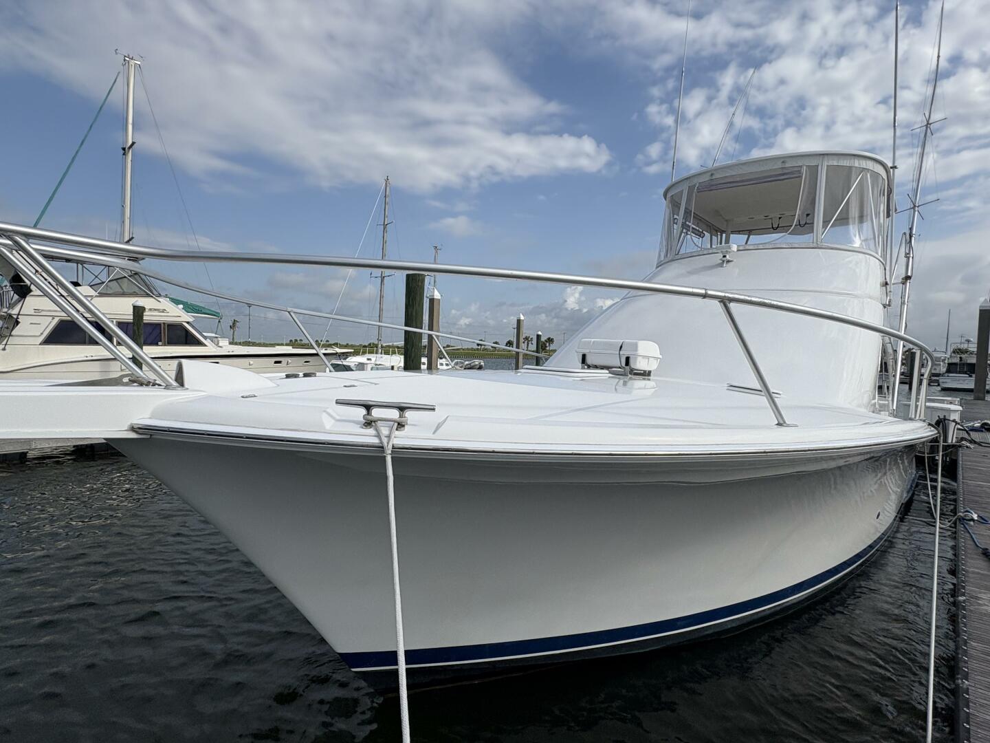 Luhrs-41 Convertible 2005-Rabbit Hole Hitchcock-Texas-United States-2005 Luhrs 41 Convertible Rabbit Hole-5288088 | Thumbnail