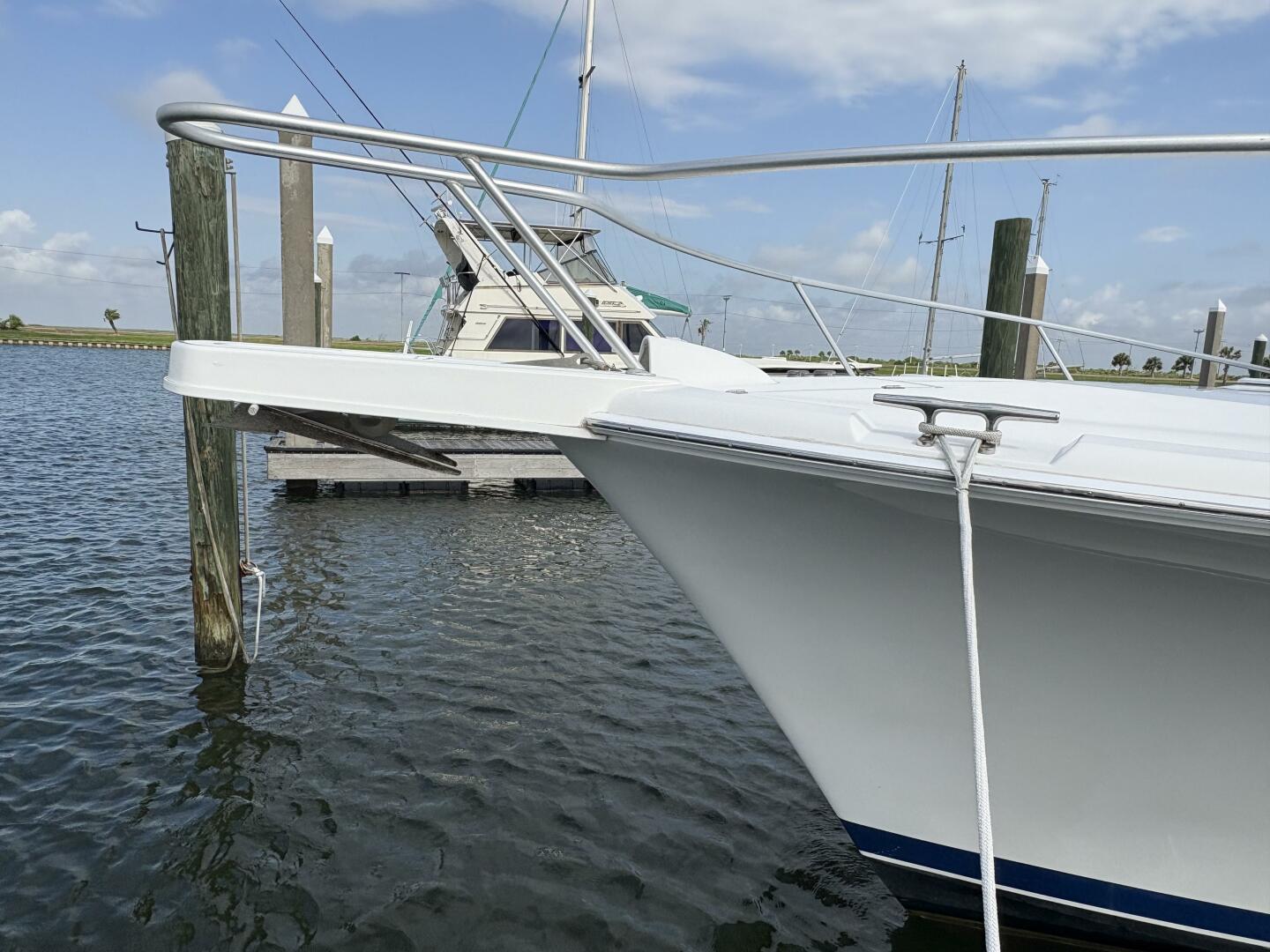 Luhrs-41 Convertible 2005-Rabbit Hole Hitchcock-Texas-United States-2005 Luhrs 41 Convertible Rabbit Hole-5288087 | Thumbnail