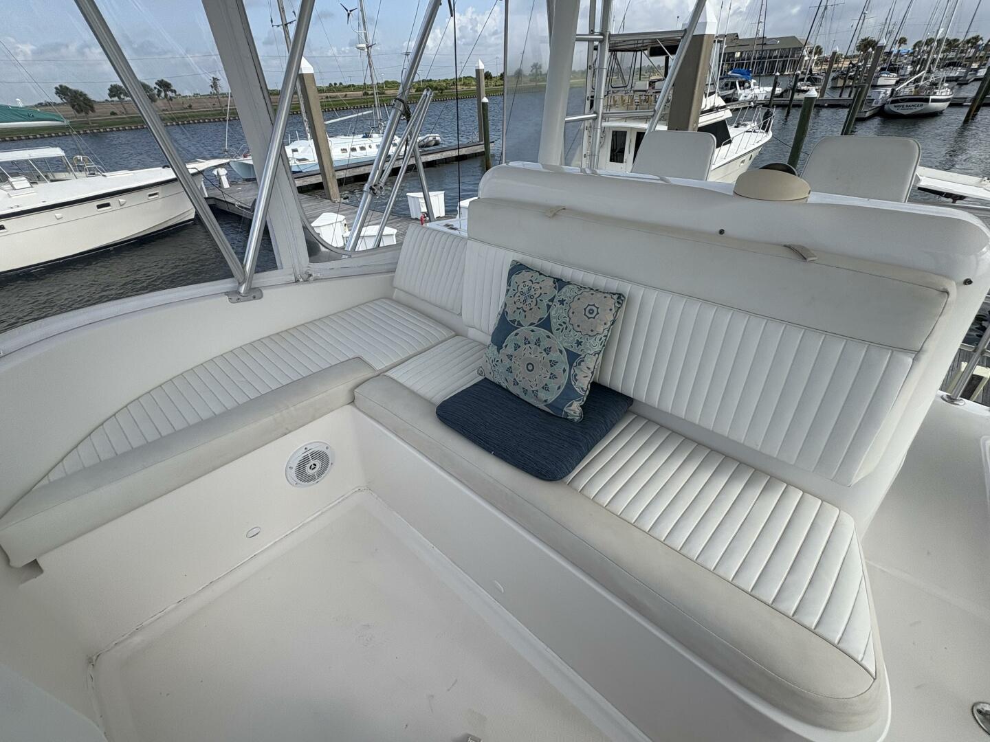 Luhrs-41 Convertible 2005-Rabbit Hole Hitchcock-Texas-United States-2005 Luhrs 41 Convertible Rabbit Hole-5288033 | Thumbnail