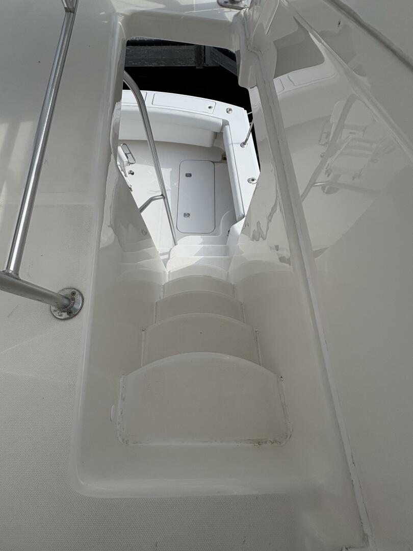 Luhrs-41 Convertible 2005-Rabbit Hole Hitchcock-Texas-United States-2005 Luhrs 41 Convertible Rabbit Hole-5288037 | Thumbnail