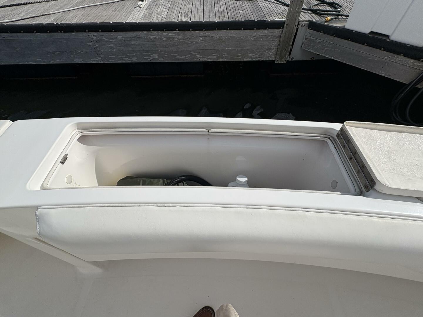 Luhrs-41 Convertible 2005-Rabbit Hole Hitchcock-Texas-United States-2005 Luhrs 41 Convertible Rabbit Hole-5288081 | Thumbnail