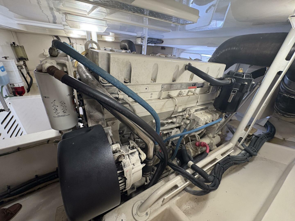 Luhrs-41 Convertible 2005-Rabbit Hole Hitchcock-Texas-United States-2005 Luhrs 41 Convertible Rabbit Hole-5288056