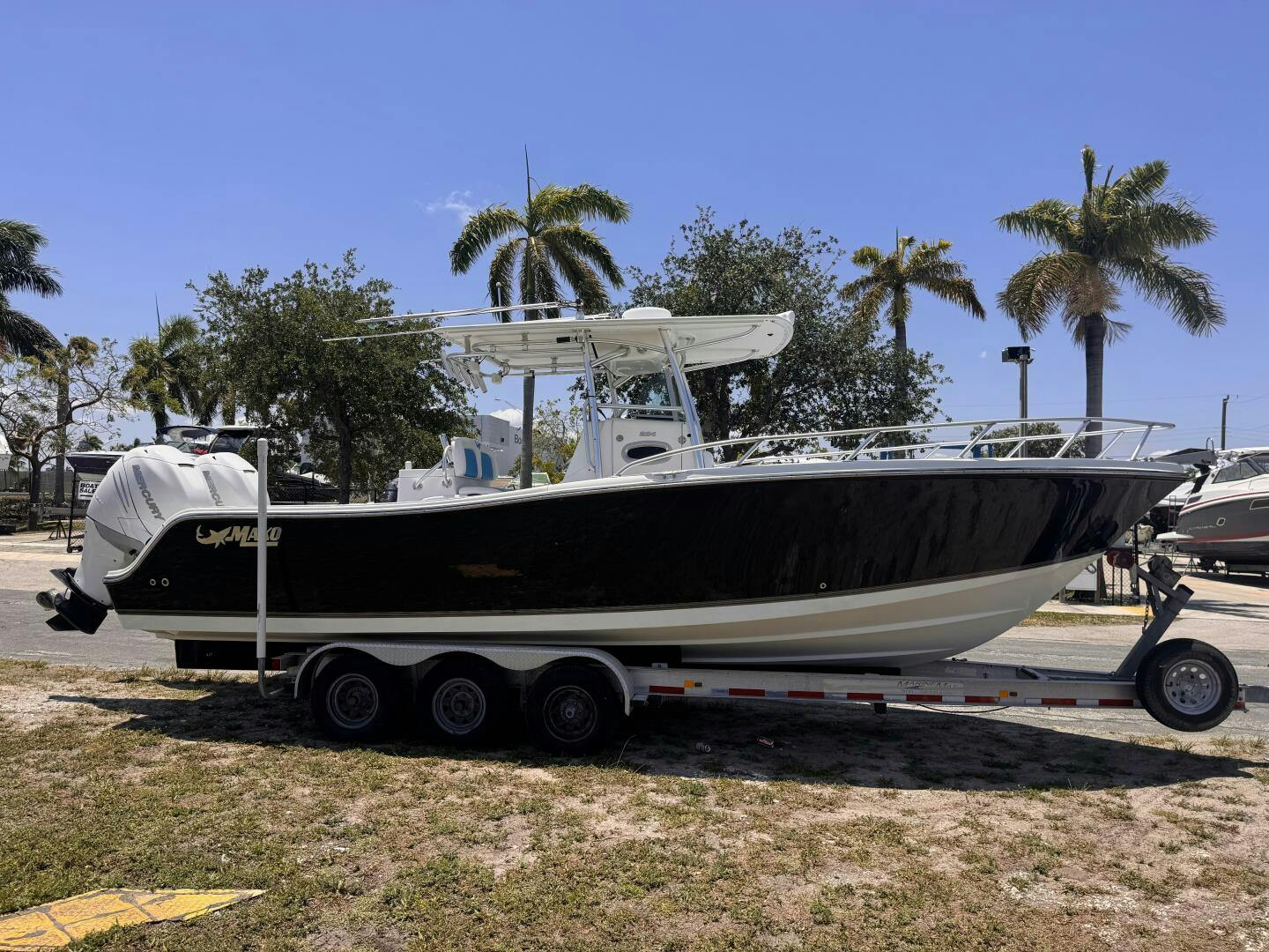 Mako-284 CC 2012 -Pompano Beach-Florida-United States-5292435