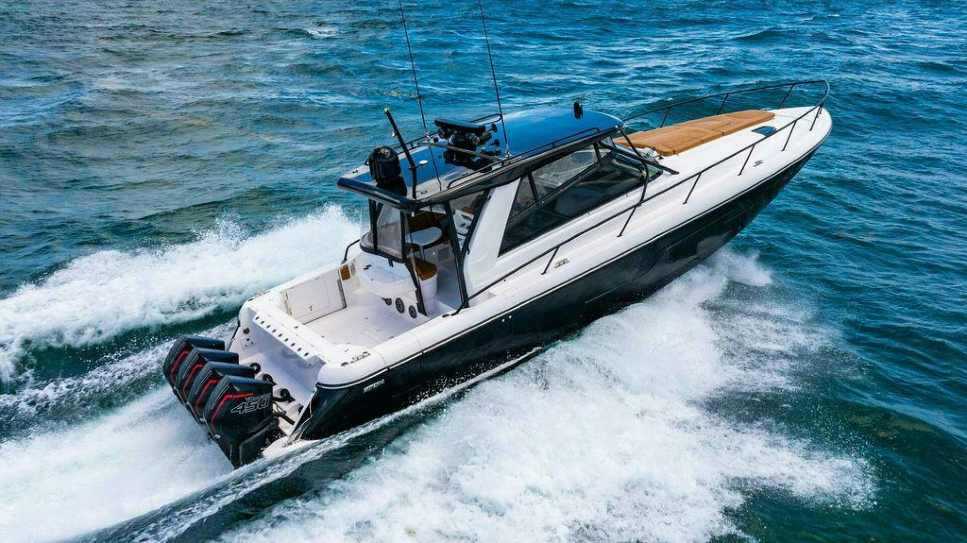 Intrepid-477 Evolution 2021 -Fort Lauderdale-Florida-United States-5301373