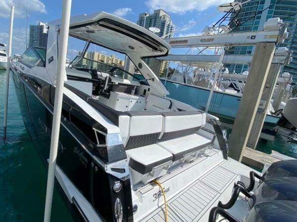 Monterey-385 SE 2018 -Fort Lauderdale-Florida-United States-5310122