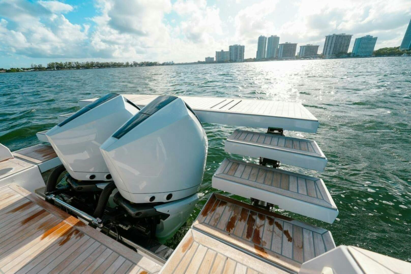 Tesoro-T40 2022 -Miami Beach-Florida-United States-5310947