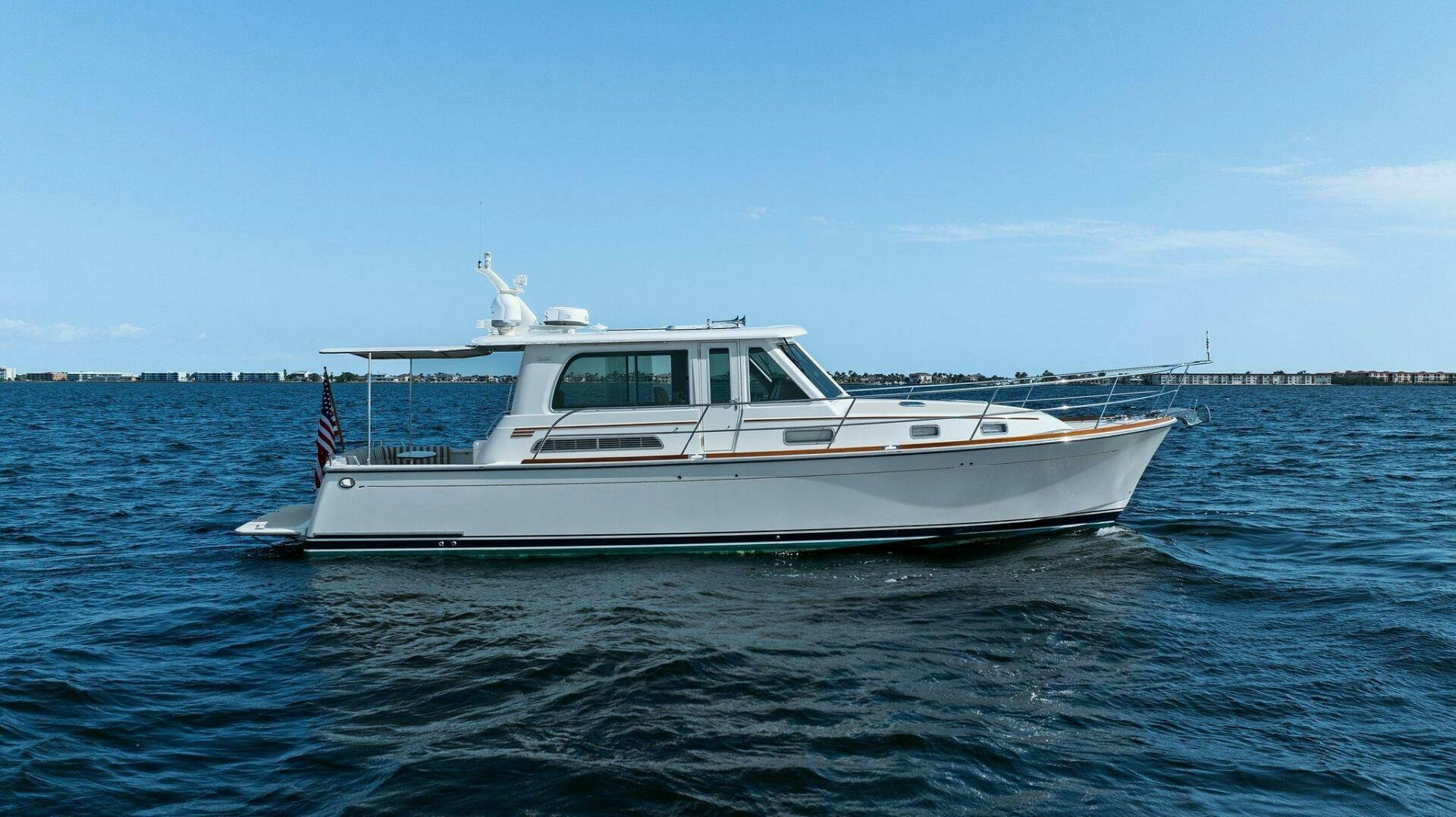 Sabre-42 Salon Express 2016-PABLOS CRUISE Punta Gorda -Florida-United States-2016 Sabre 42 Salon Express PABLOS CRUISE Stbd Profile-5313246