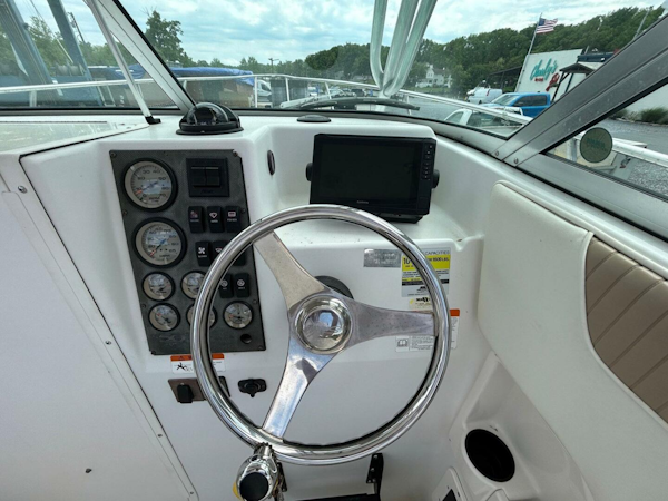 Seaswirl Striper-2301 Walkaround I/O 2005 -Essex-Maryland-United States-5313616