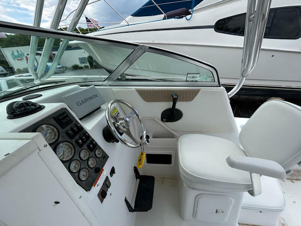 Seaswirl Striper-2301 Walkaround I/O 2005 -Essex-Maryland-United States-5313615