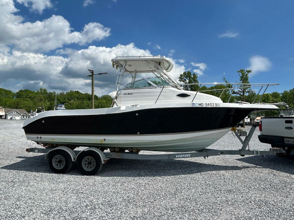 Seaswirl Striper-2301 Walkaround I/O 2005 -Essex-Maryland-United States-5313607