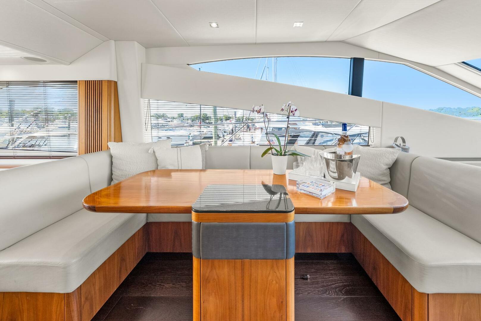 Sunseeker-Manhattan 65 2016 -Stuart-5314611 | Thumbnail