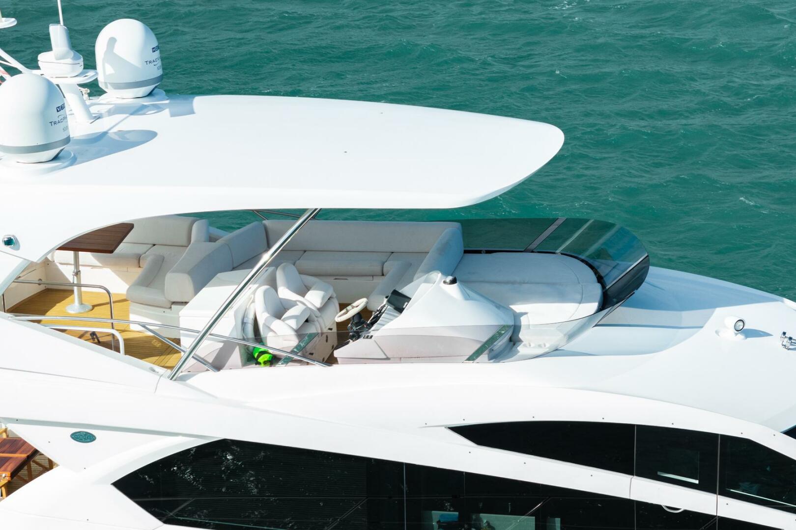 Sunseeker-Manhattan 65 2016 -Stuart-Sunseeker Manhattan 65 yacht, 2016 model, cruising on blue waters.-5314534 | Thumbnail