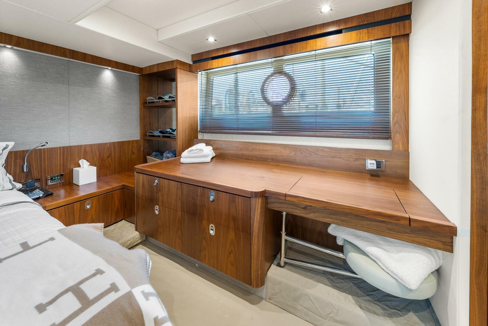 Sunseeker-Manhattan 65 2016 -Stuart-5314595 | Thumbnail
