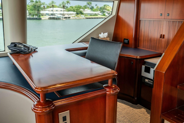 Crescent-Raised Pilothouse 2004-RISK AND REWARD West Palm Beach-Florida-United States-Pilothouse Office-5316067