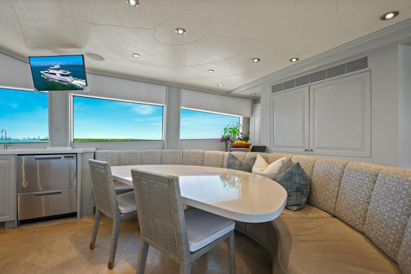 Crescent-Raised Pilothouse 2004-RISK AND REWARD West Palm Beach-Florida-United States-5324179