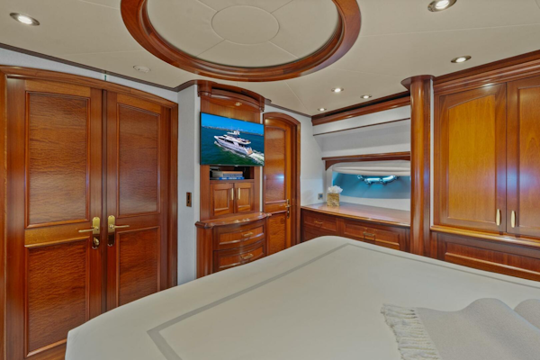 Crescent-Raised Pilothouse 2004-RISK AND REWARD West Palm Beach-Florida-United States-5324176