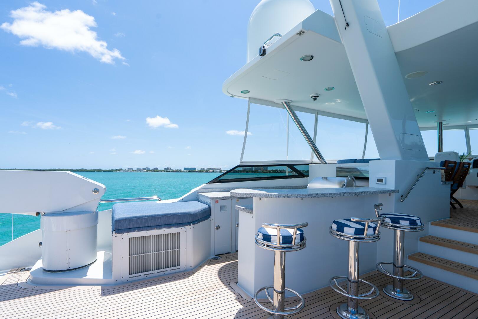 Crescent-Raised Pilothouse 2004-RISK AND REWARD West Palm Beach-Florida-United States-Flybridge Bar-5316073 | Thumbnail