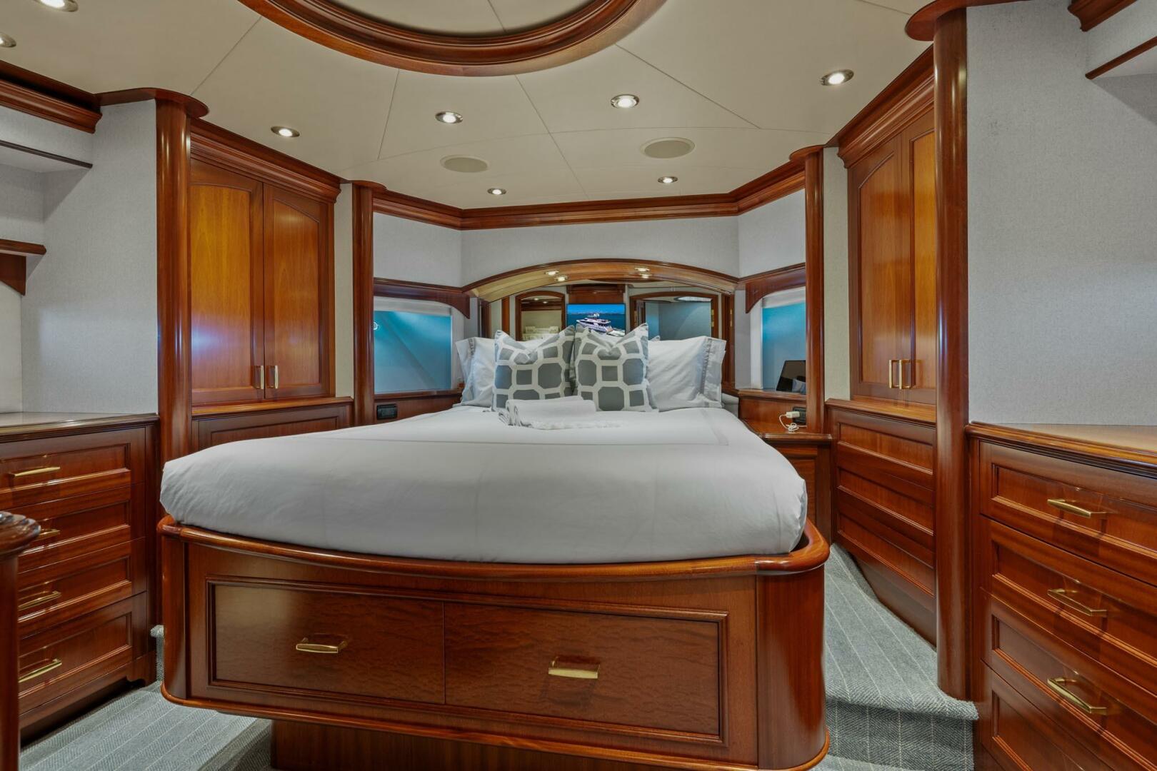 Crescent-Raised Pilothouse 2004-RISK AND REWARD West Palm Beach-Florida-United States-5324175 | Thumbnail