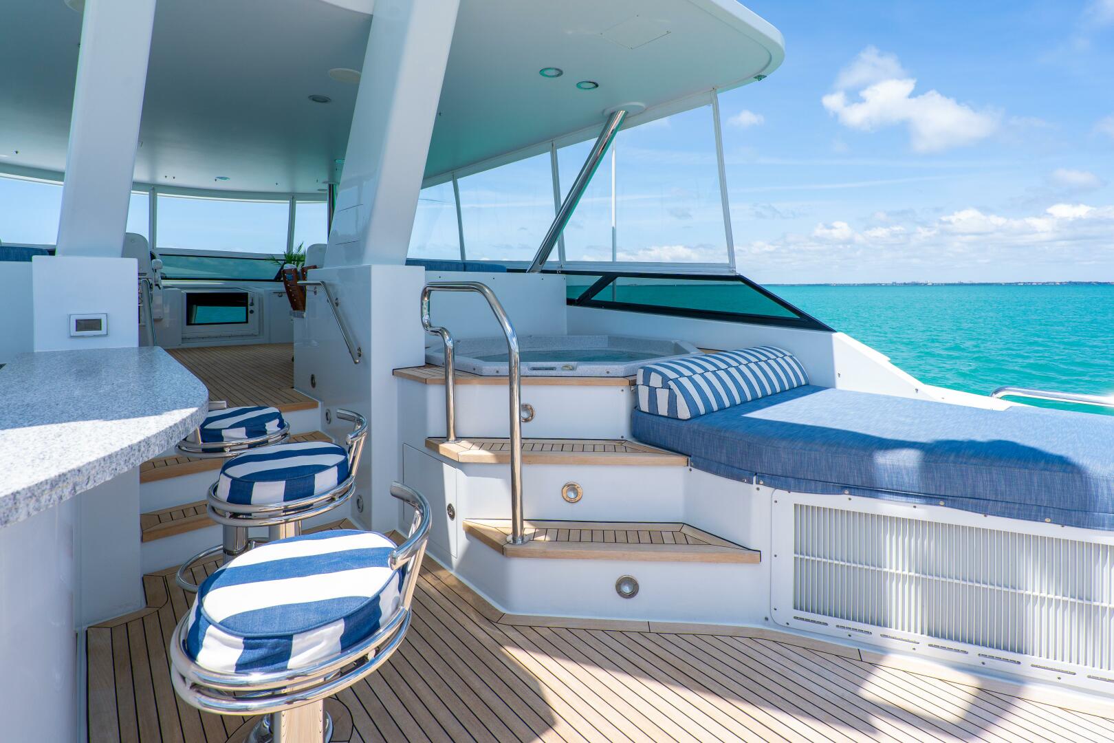 Crescent-Raised Pilothouse 2004-RISK AND REWARD West Palm Beach-Florida-United States-Flybridge Jacuzzi-5316075 | Thumbnail
