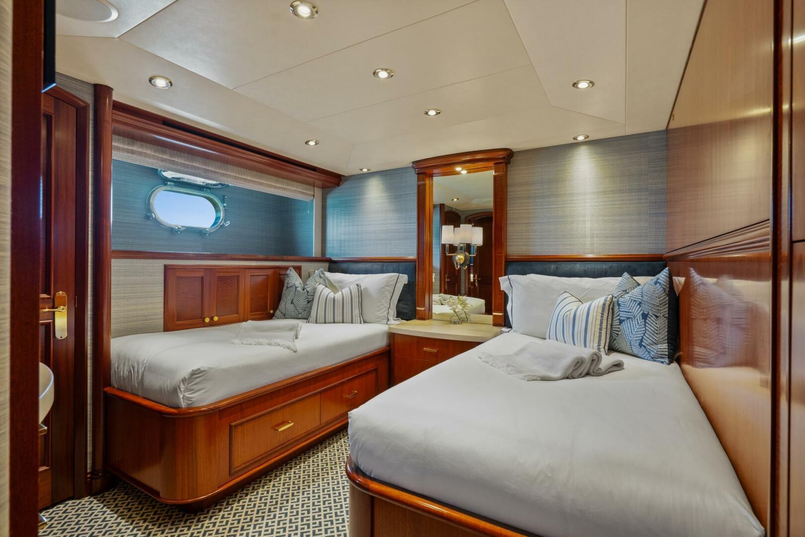 Crescent-Raised Pilothouse 2004-RISK AND REWARD West Palm Beach-Florida-United States-5324171 | Thumbnail
