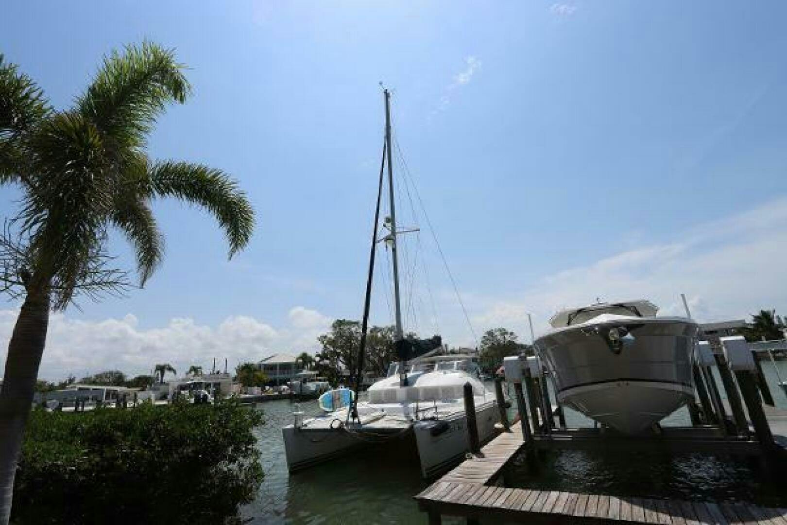 Lagoon-380 2001 -Madeira Beach-Florida-United States-5320086