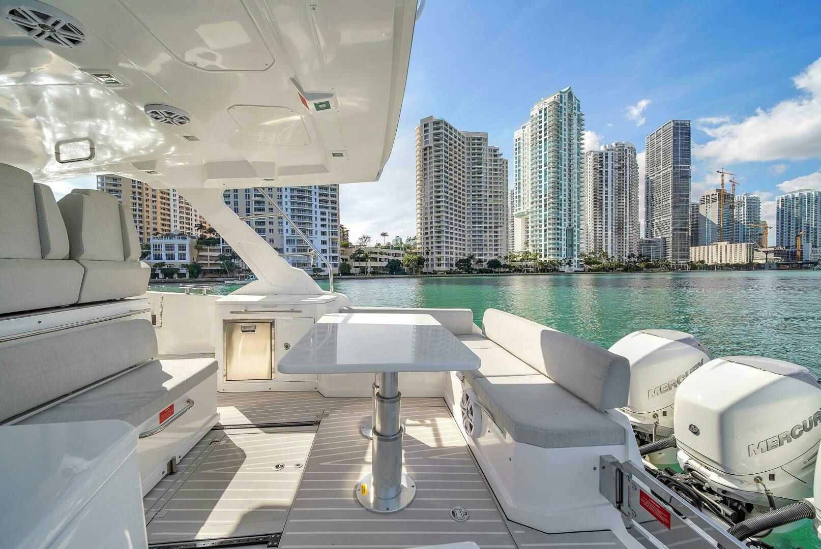 Azimut-40 Verve 2019 -Fort Lauderdale-Florida-United States-5320747