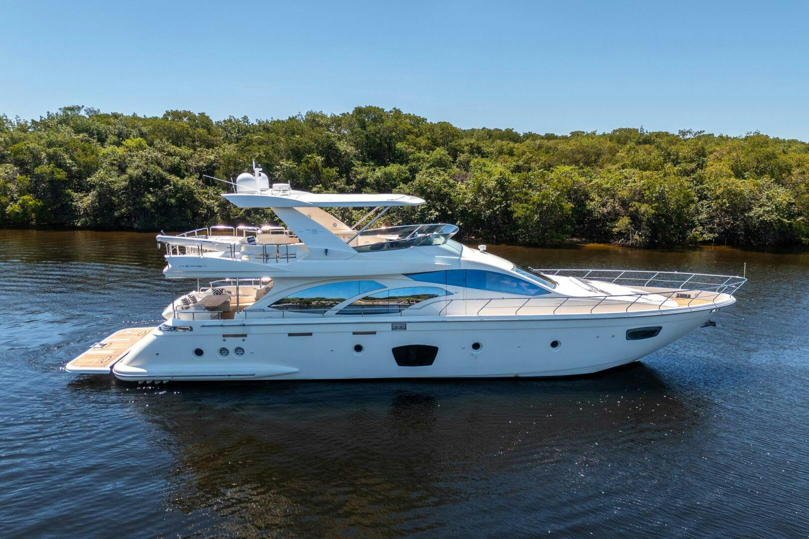 Azimut-75 Fly 2010-Minimal Risk Fort Lauderdale-Florida-United States-5322342