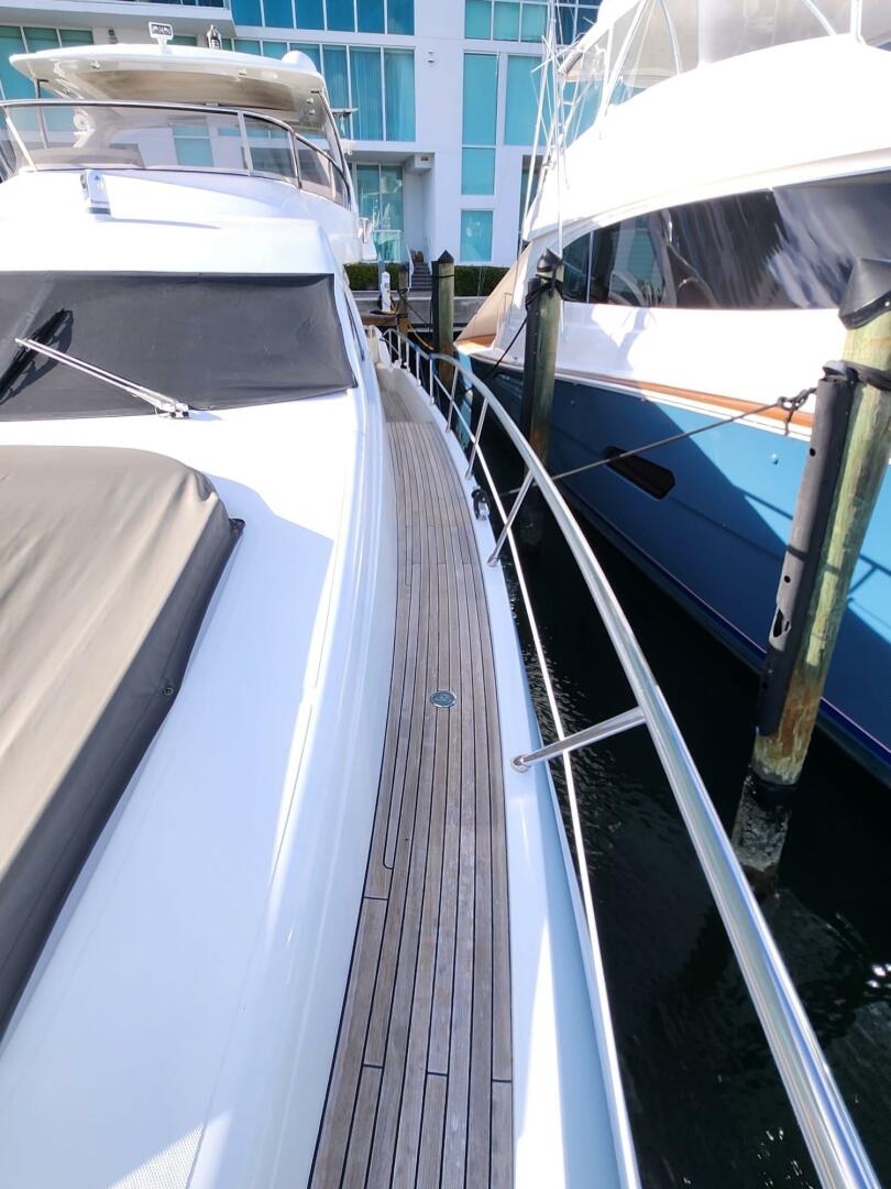 Azimut-Flybridge 2014 -Sunny Isles Beach-Florida-United States-5352010 | Thumbnail