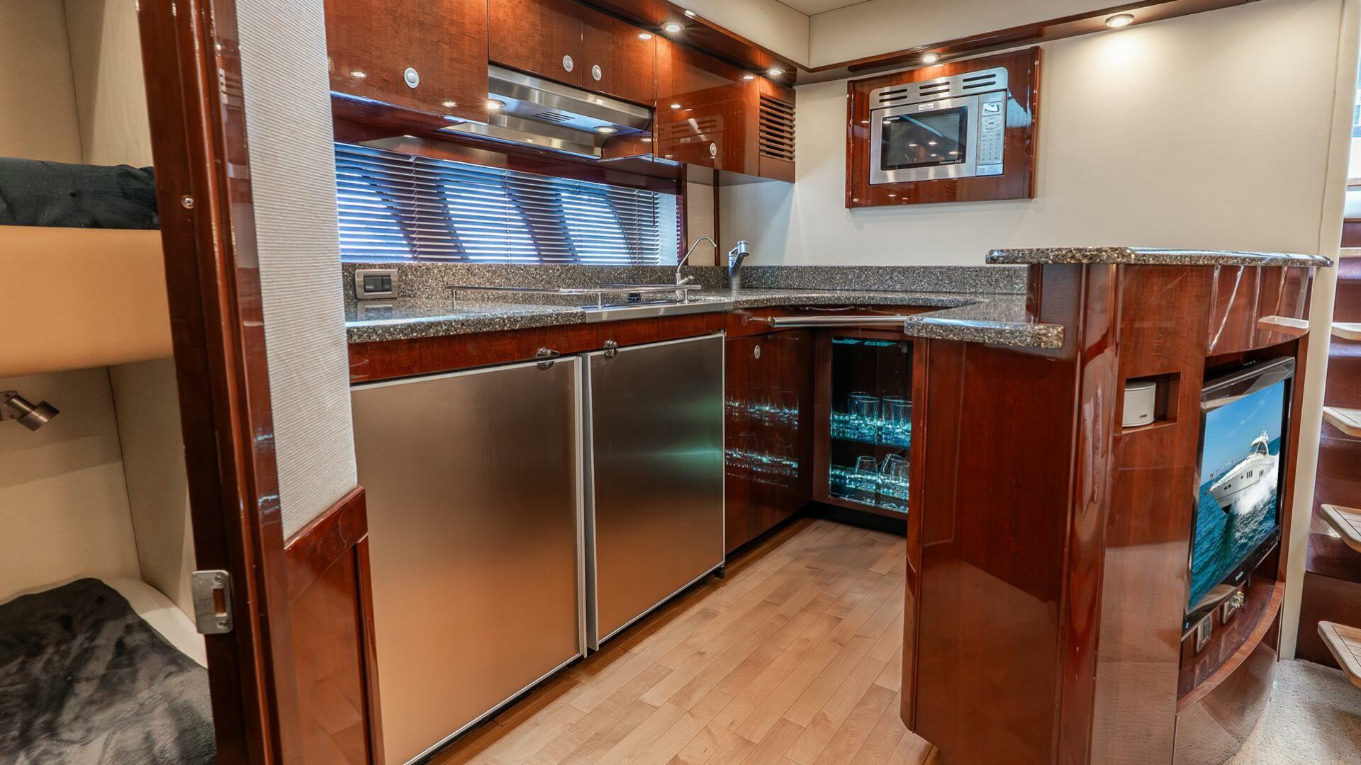 Sea Ray-Sundancer 60 2008-Three Sons Bayfield-Wisconsin-United States-5341506 | Thumbnail