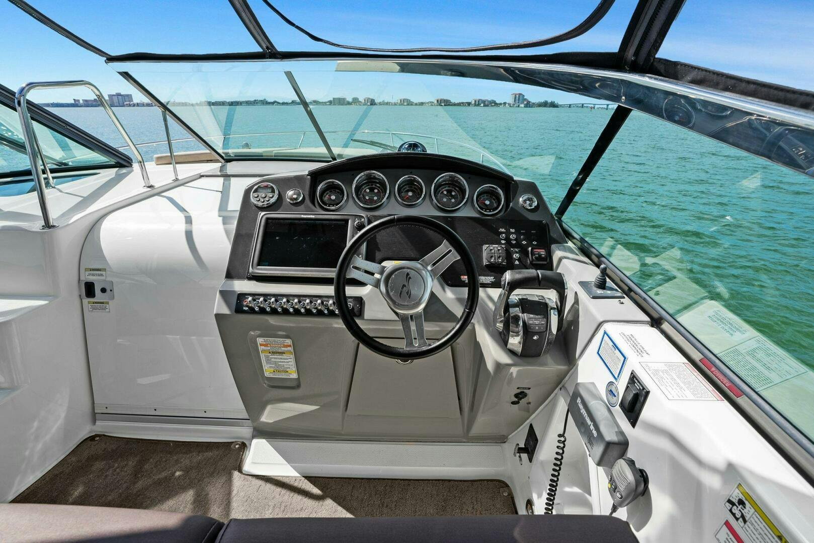 Sea Ray-370 Venture 2014-Lil Sea Sass St. Petersburg-Florida-United States-2014 Sea Ray 370 Venture (Lil Sea Sass)-Helm-5343594