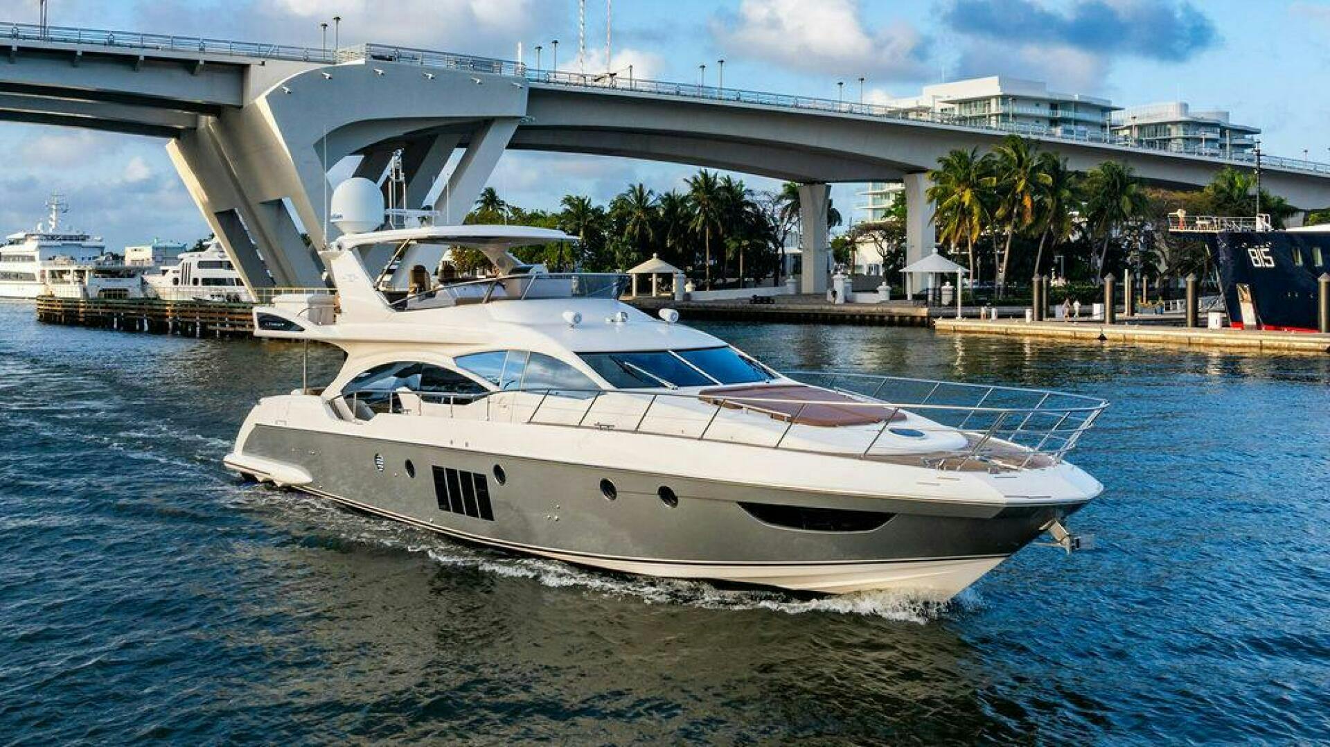 Azimut-70 Fly 2011-VITAMIN SEA Fort Lauderdale-Florida-United States-5341483