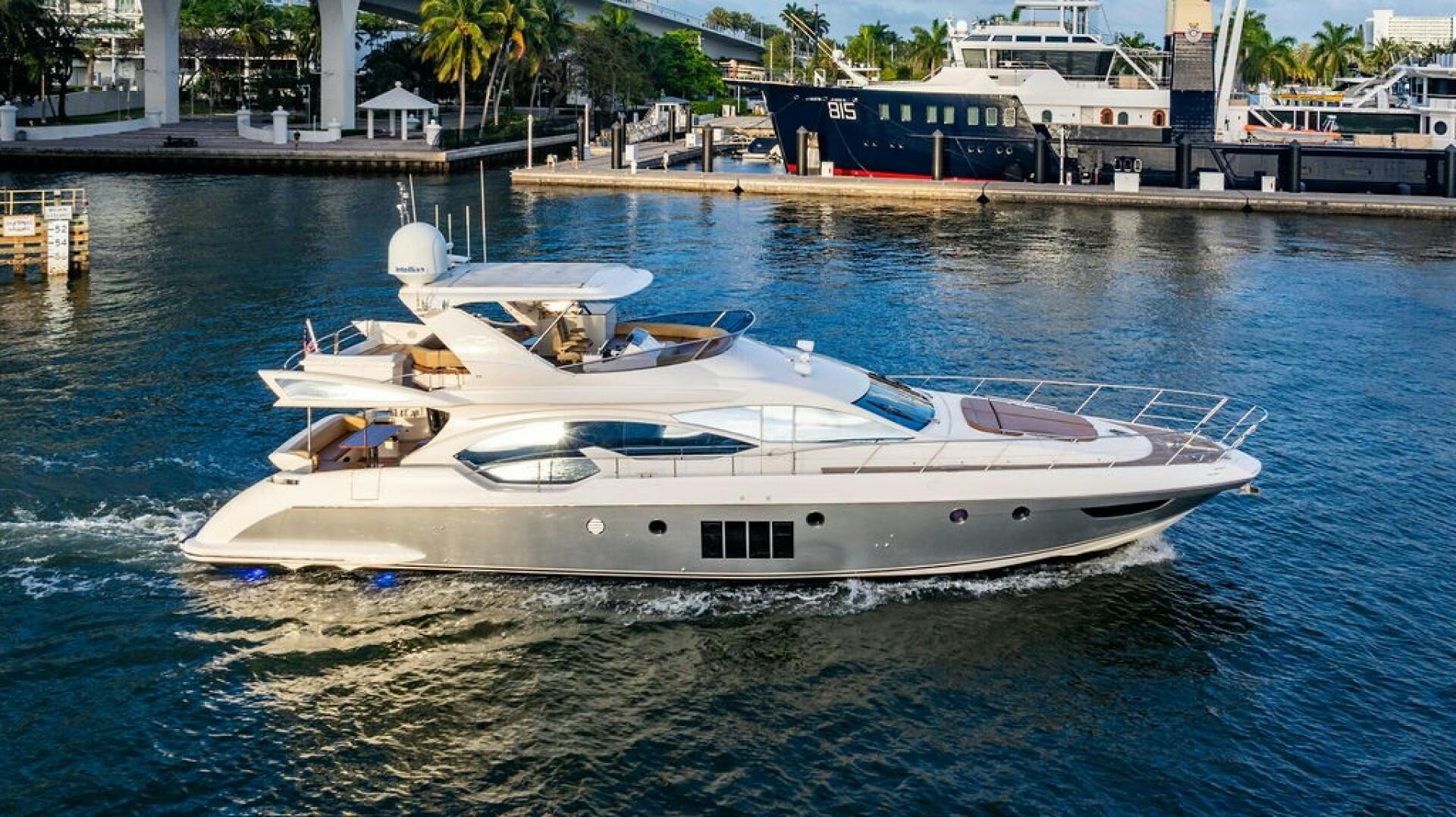 Azimut-70 Fly 2011-VITAMIN SEA Fort Lauderdale-Florida-United States-5341413