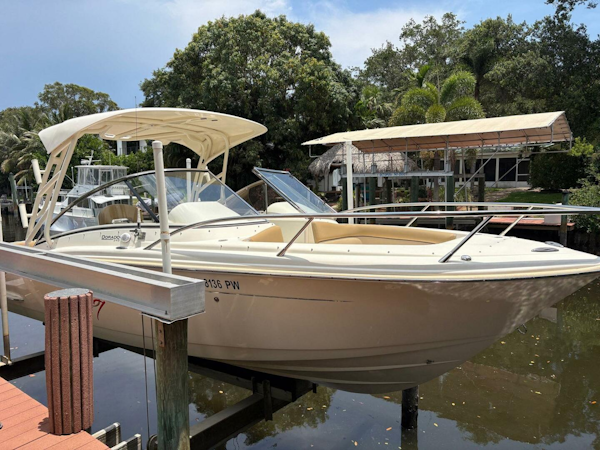 Scout-245 Dorado 2014 -Palm Beach Gardens-Florida-United States-5341665
