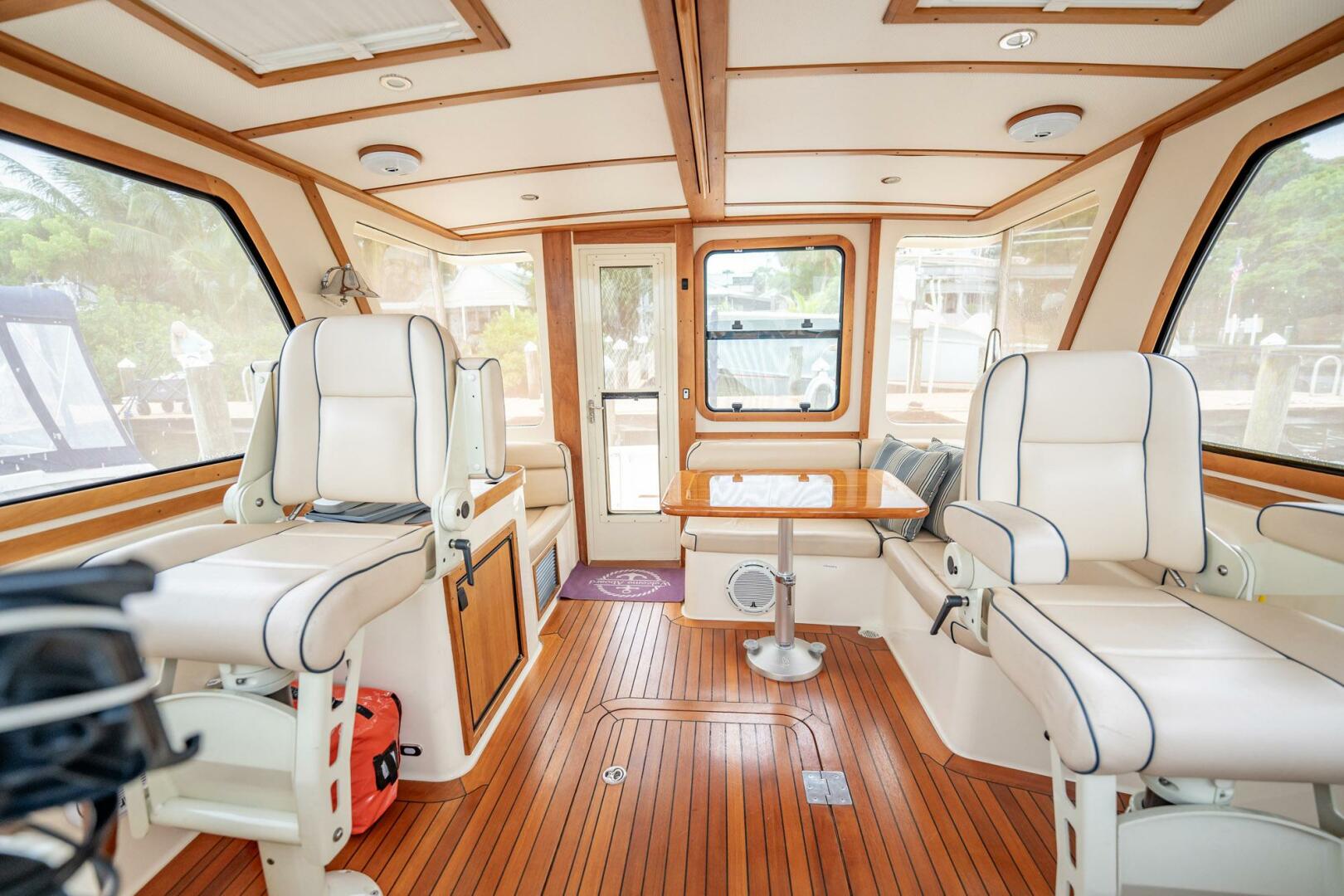 Sabre-42 Express 2006-Moondance Stuart-Florida-United States-6 Helm Deck Aft View -5408048 | Thumbnail