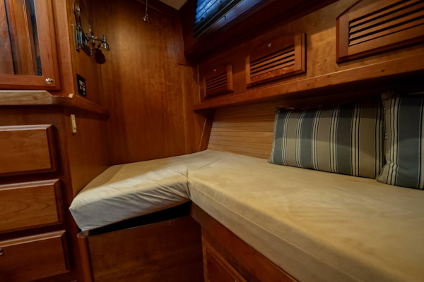 Sabre-42 Express 2006-Moondance Stuart-Florida-United States-41 Stbd Stateroom Fwd View 2-5408103