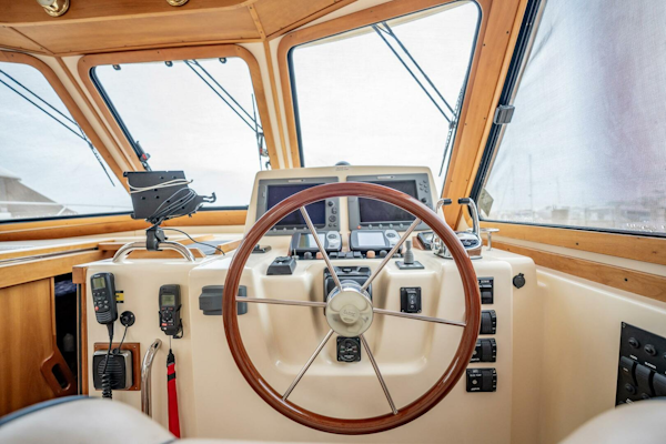 Sabre-42 Express 2006-Moondance Stuart-Florida-United States-17 Helm View From Helm Chair-5408059