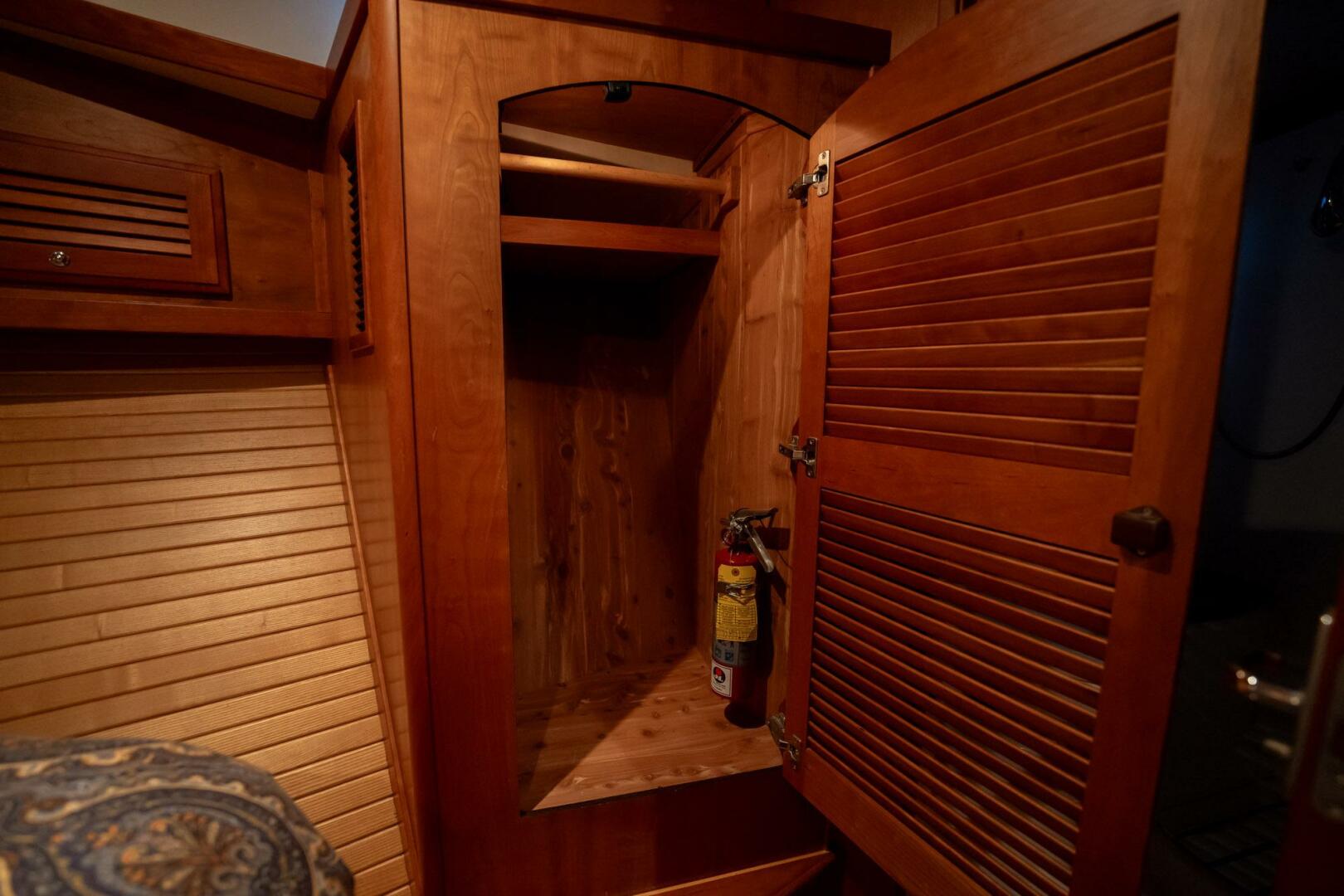 Sabre-42 Express 2006-Moondance Stuart-Florida-United States-34 Master Hanging Locker Open-5408077 | Thumbnail